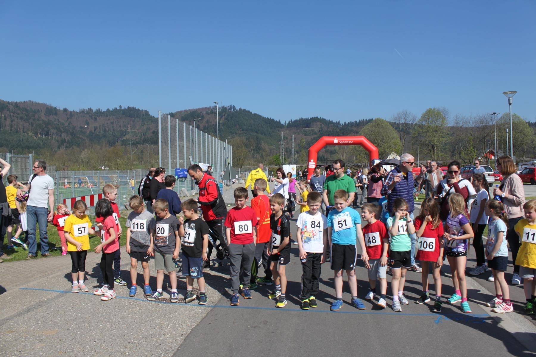 Schülerläufe (0,5 und 1 km)